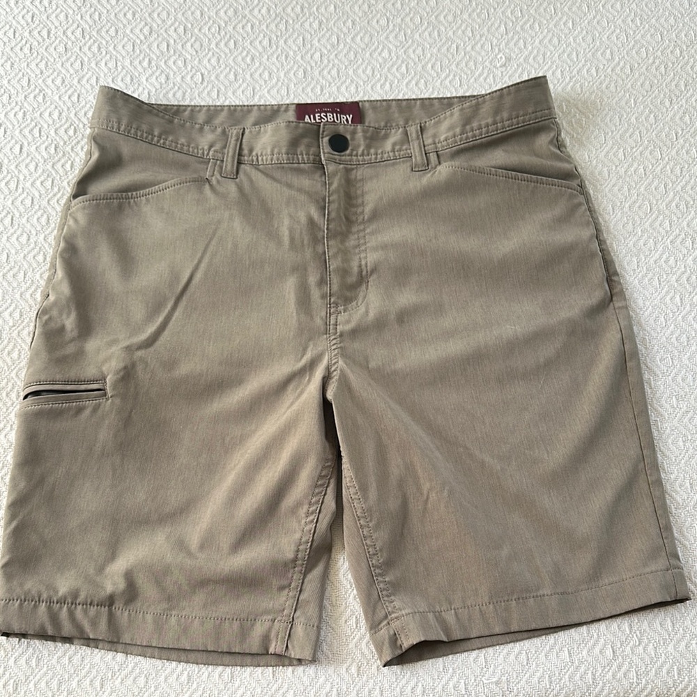 Alesbury Men's Khaki Utility Shorts